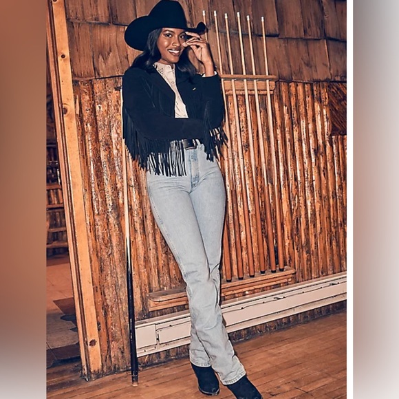 Women’s Wrangler Cowboy Cut Jeans in Color “Bleach” NWT - Picture 3 of 6